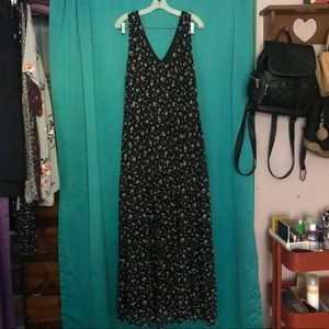 TORRID Black Floral Maxi Dress (4x)